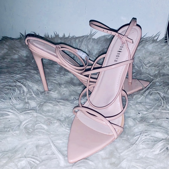 Brand New Strappy Nude Heels😍 - Picture 3 of 3